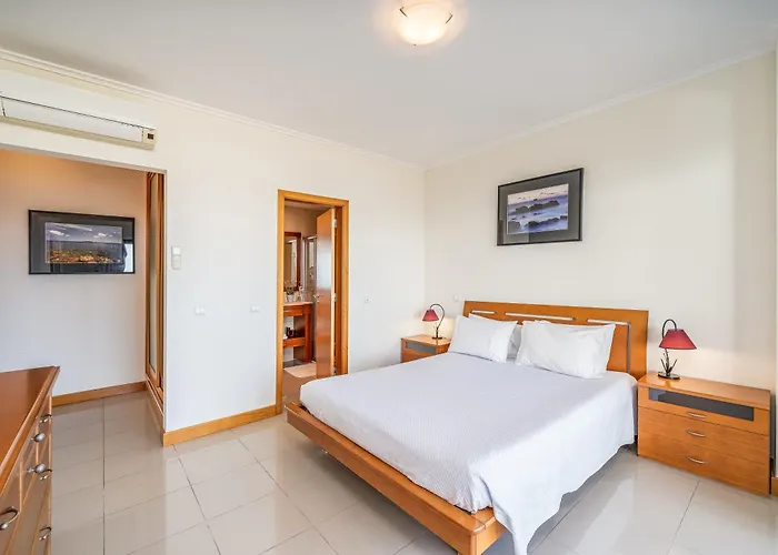 Apartment Wave House