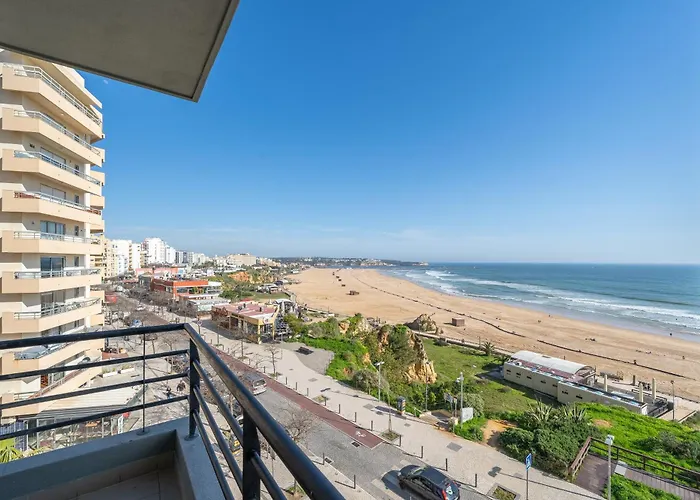 Apartment Wave House